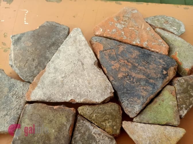 На Львівщині археологи знайшли кольорову плитку середньовічної церкви