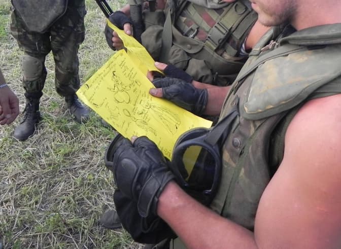 Зі Львова відправлять велику листівку в зону АТО