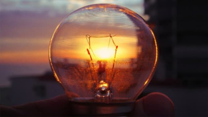 Частина Львівських вулиць залишається без світла: пошкоджено високовольтний кабель