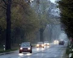 За неввімкнені фари за містом львів'ян штрафуватимуть від 425 гривень