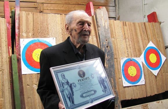 95-річного тренера зі Львова внесли до книги рекордів України