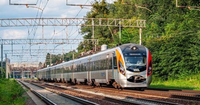 Укрзалізниця призначила додаткові поїзди до Львова у вересні