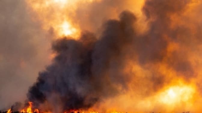 Окупанти обстріляли зупинку в Миколаєві. Є загиблі та поранені