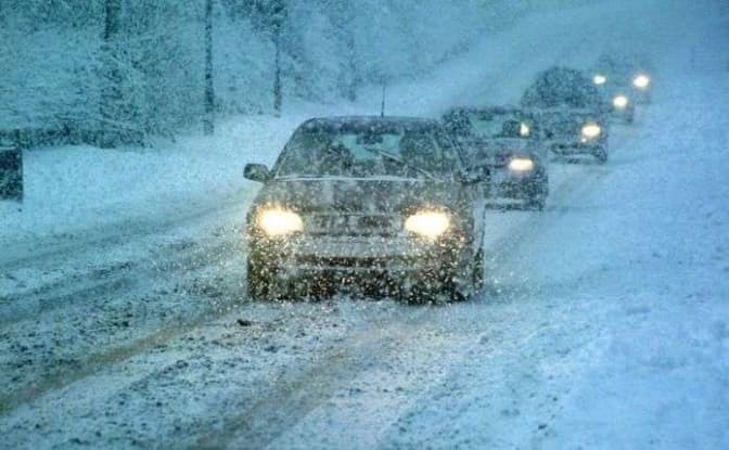 Через негоду обмежено рух вантажівок з Івано-Франківщини на Львівщину