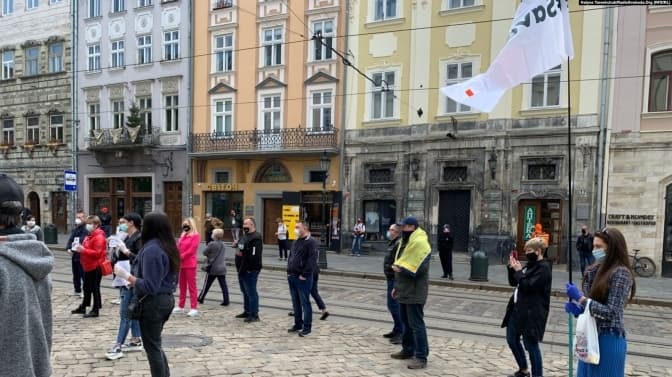 Організатор акції протесту підприємців у центрі Львова оскаржуватиме штраф за порушення карантину