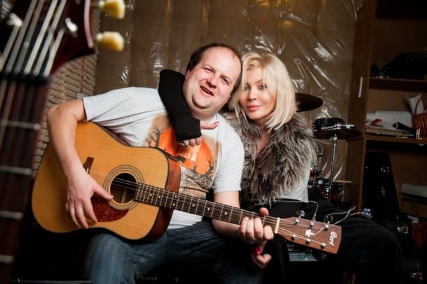 На відвідувачів концерту Ірини Білик та гурту ТІК чекають подарунки!