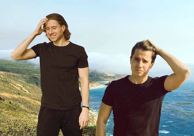 Сьогодні у Давидові поховають синів-близнюків священника, які трагічно загинули у ДТП