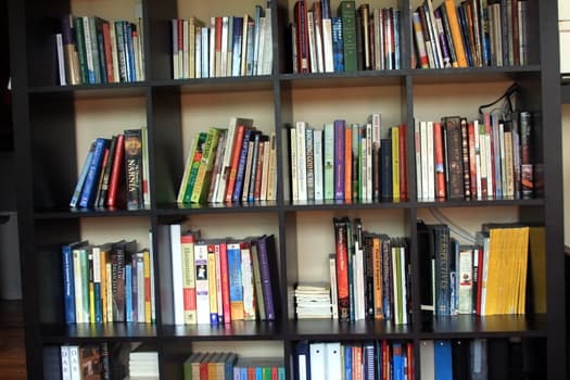 На Гаражному розпродажі книжок для солдат зібрали понад 15 тис. грн