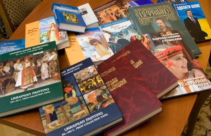 У Львові збирають українські книги та журнали для мешканців Сходу