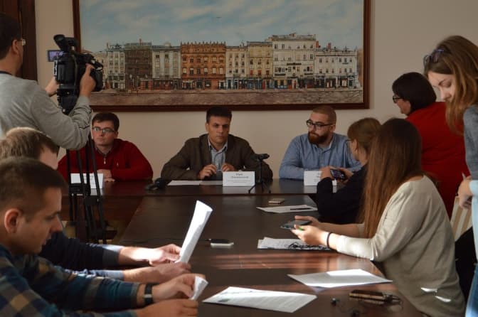 Сьогодні відбудеться Перша молодіжна сесія Львівської міської ради. Де подивитися