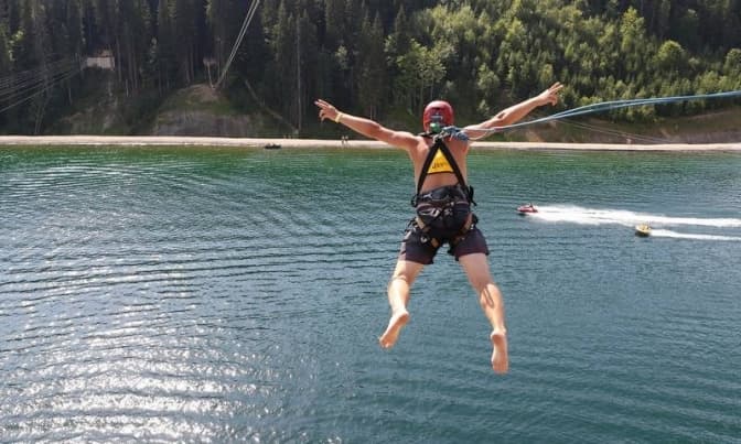 Двоє львів’ян травмувались під час роупджампінгу в Буковелі