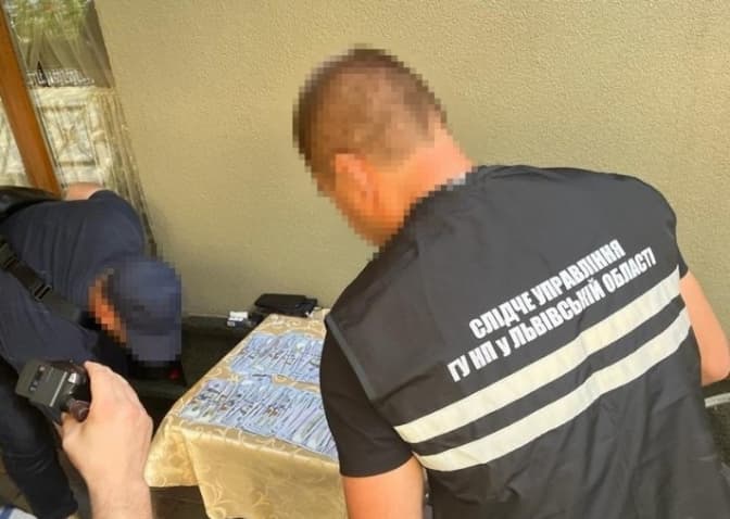 У Львові судитимуть чоловіка, який за 18 тисяч доларів переправляв ухилянтів за кордон