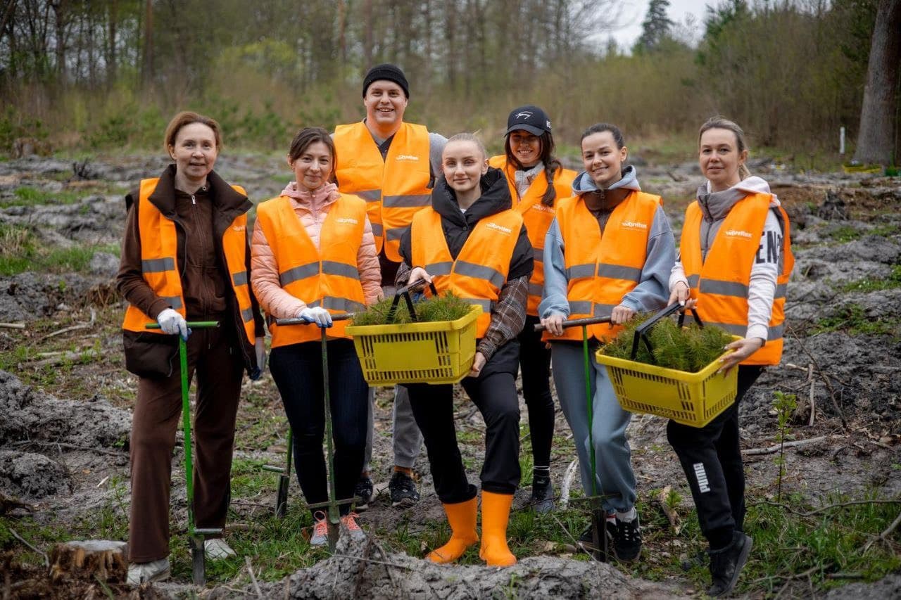 В урочищі «Гора» поблизу Соснівки висадили новий ліс / фото Львівської обласної державної адміністрації