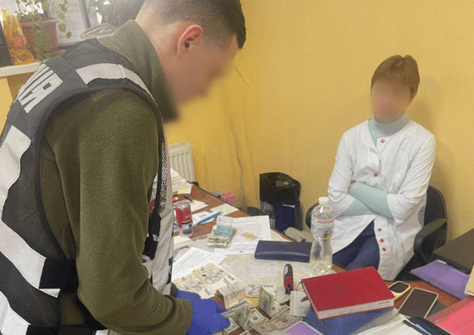 Голова Васильківської МСЕК за гроші допомагала ухилянтам оформлювати інвалідність — Прокуратура
