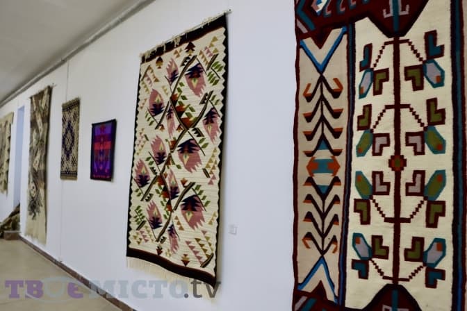У Львові відкрили виставку унікальних килимів, які полюбляли в Європі. Фото