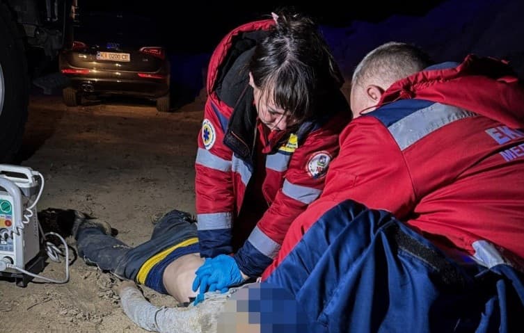 Трагедія на Київщині: у Бородянці дитина загинула під завалами піску