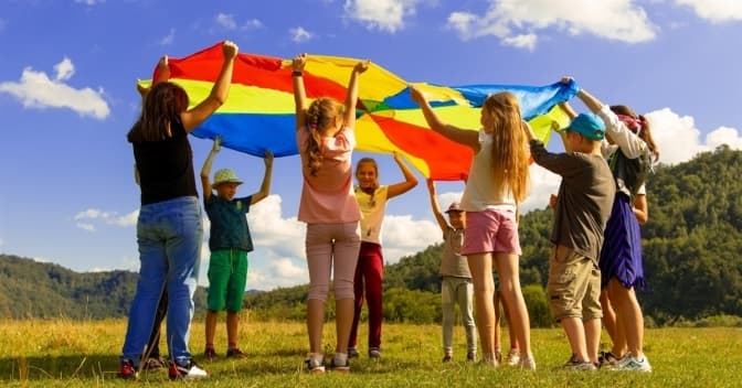 У Львові дітей запрошують на безкоштовний відпочинок у Польщі. Хто та як може долучитись