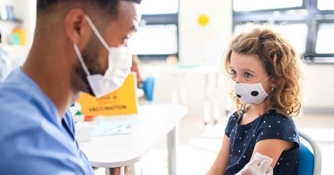 Вірус поліомієліту може паралізувати на все життя. Як захиститися від паралічу