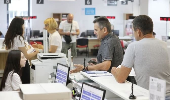 Сотні військовозобов'язаних щодня звертаються до львівських ЦНАПів. Яка кількість оновила дані