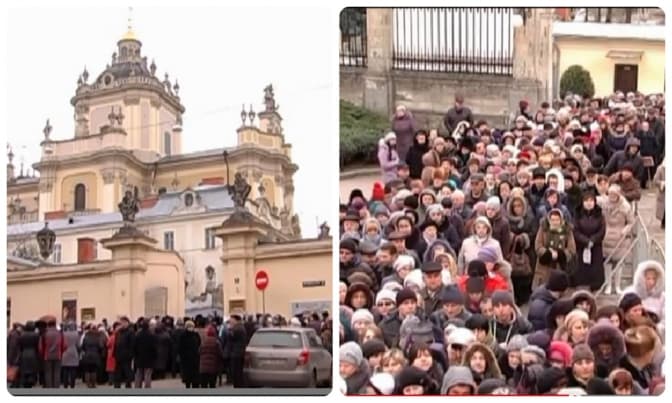 У Львові – черги до реліквії з Ватикану. Відео