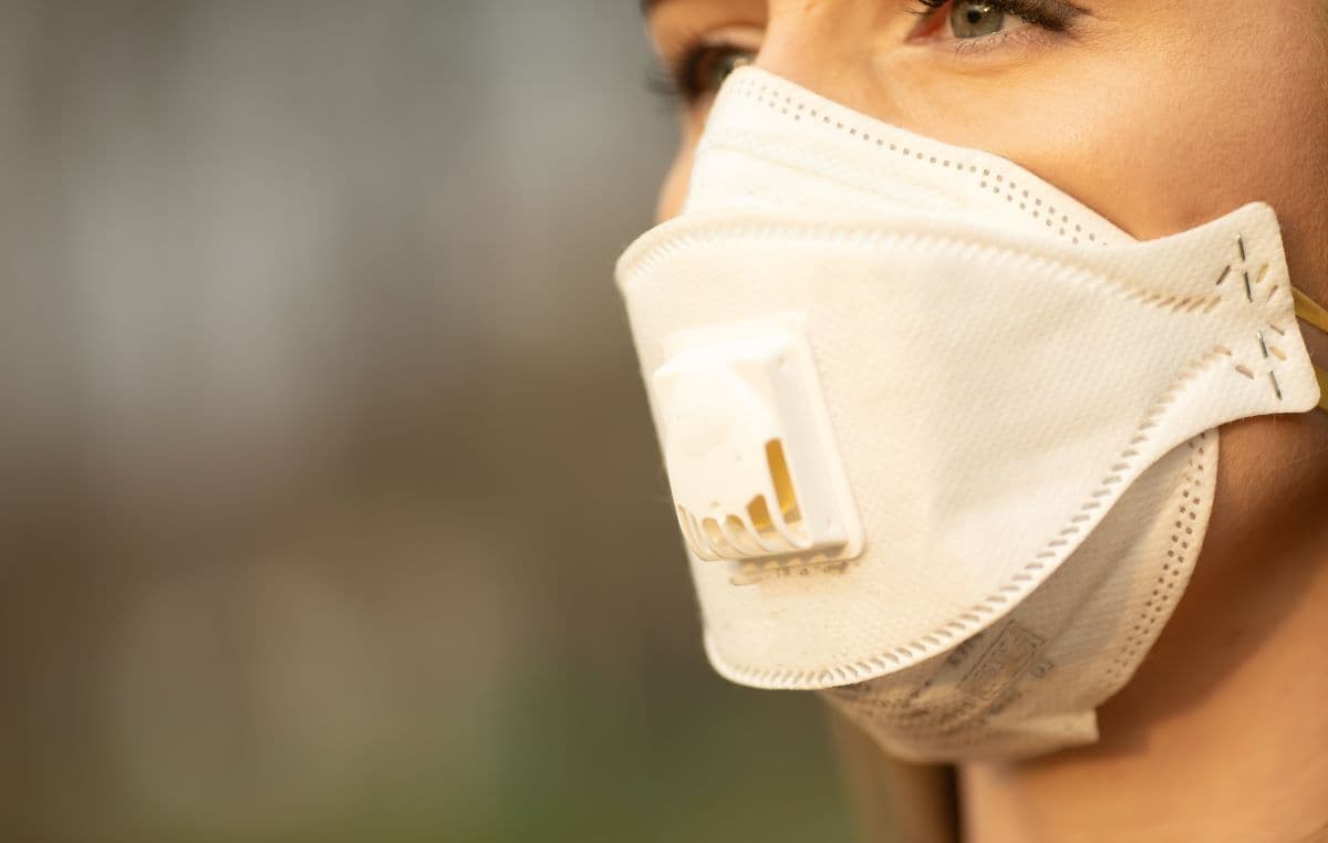 В Україні підтвердили ще 876 випадків інфікування коронавірусом