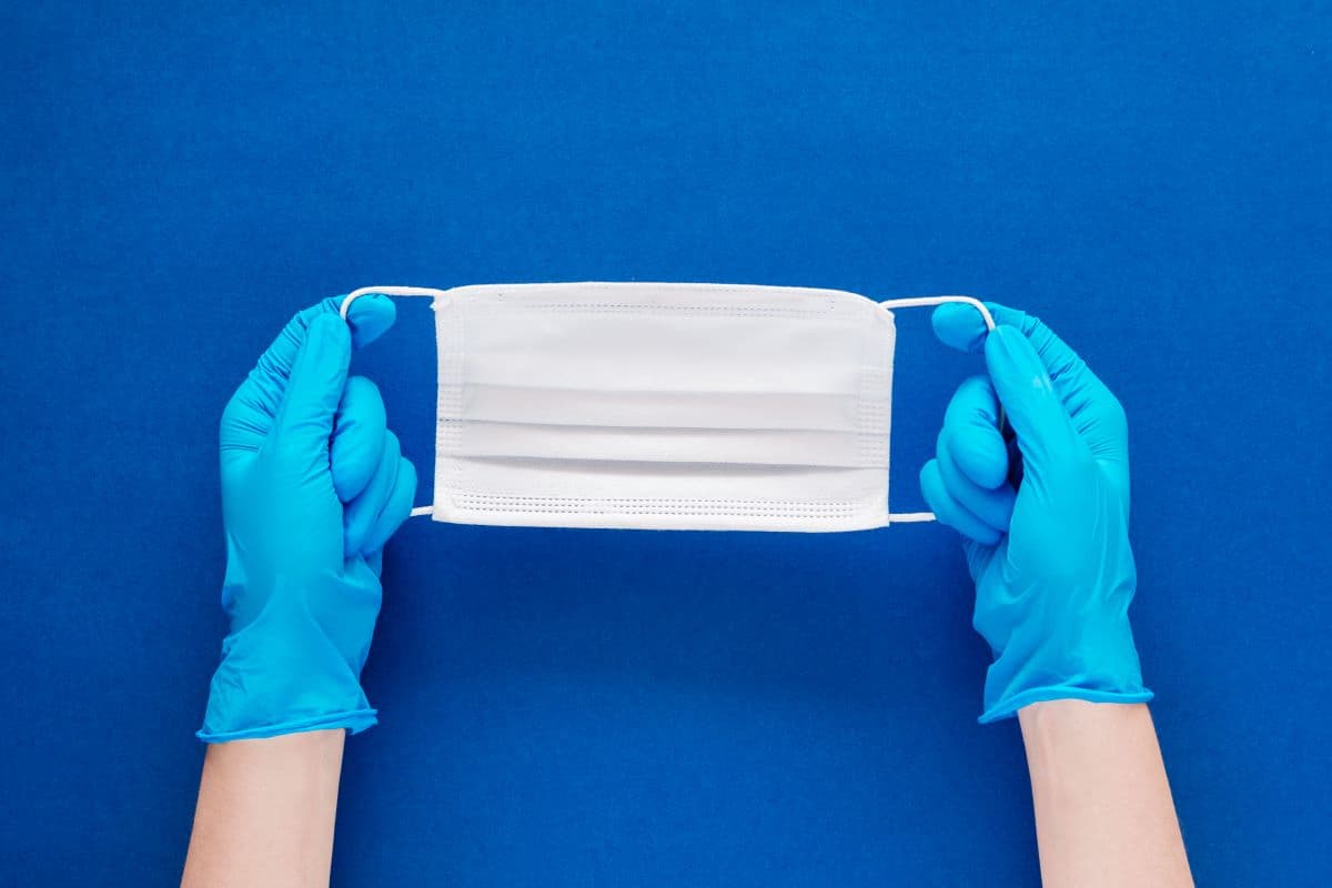 В Україні за добу на коронавірус захворіли 1658 людей