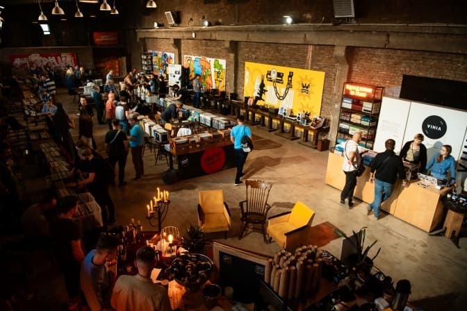 Coffee, books and vintage festival: У Львові створюють нову традицію