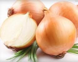 На ринках Львова продовжує дорожчати цибуля