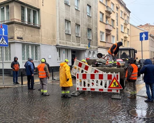 Вулицю в центрі Львова закрили на ремонт до травня