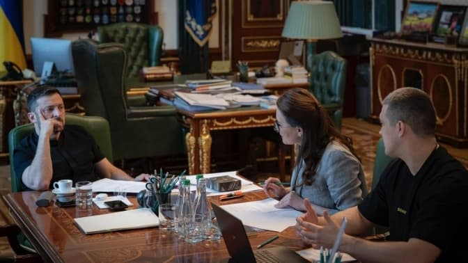 Став відомий склад нового Кабміну та на Пагорбі слави завершили ексгумацію радянських поховань. Підсумки доби