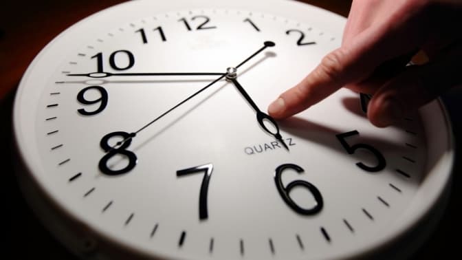 Чи перейде Україна на літній час і коли переводити годинники