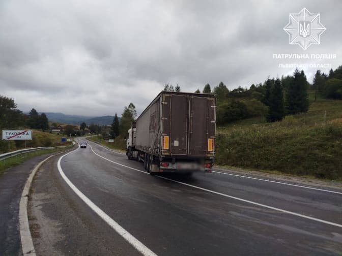 На Львівщині перекрили смугу руху на трасі Київ – Чоп через аварію