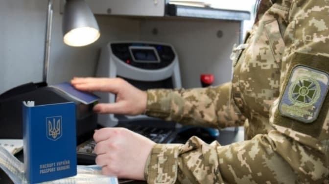 На кордоні з Польщею утворилися черги на в'їзд в Україну