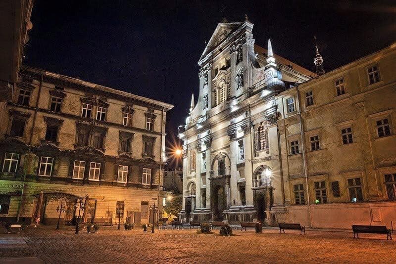 Понад 400 років тому почали зводити Гарнізонний храм у Львові. Цікаві факти й архівні фото