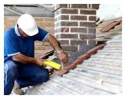 До кінця літа у дев'ятиповерхівці на вулиці Княгині Ольги у Львові відремонтують дах