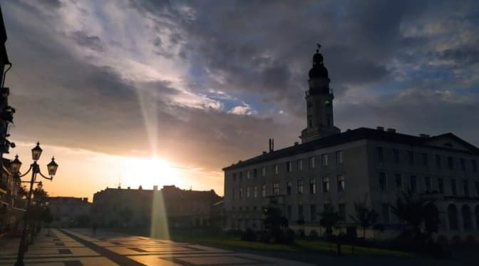 Наскільки у Львові готові до ймовірного блекауту та яким буде бій за Херсон. Підсумки доби