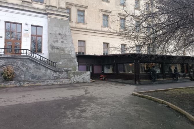 Суд заборонив демонтувати літній майданчик біля львівської школи