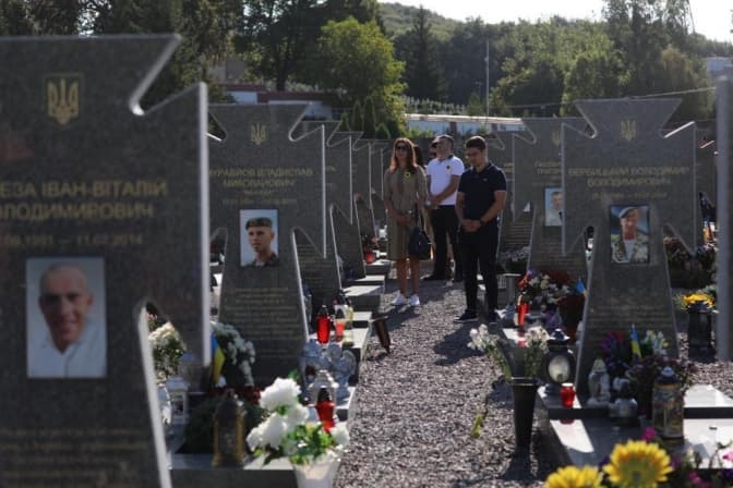 У Львові вшанували пам'ять захисників України. Фото