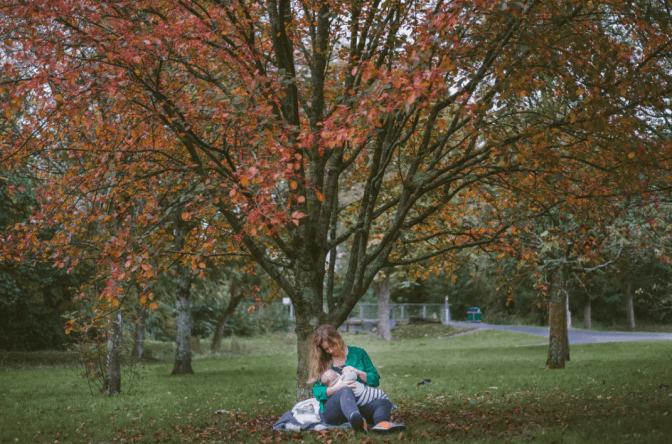 Чи можна вакцинуватися від Covid-19 матерям, які годують дітей грудьми. Пояснення МОЗ