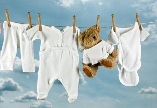 Львів’ян просять принести дитячі речі для потребуючих сімей