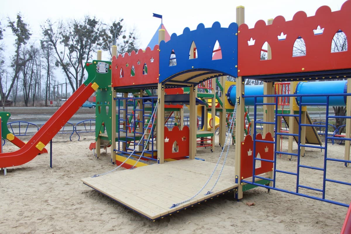 Зона небезпеки. Чому треба змінити вимоги до спорудження дитячих майданчиків