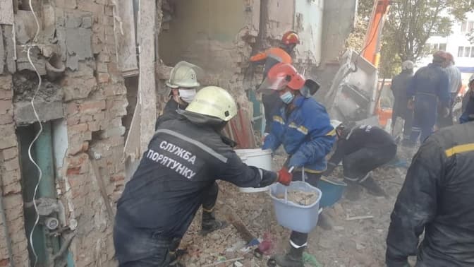 Мешканців двох під’їздів будинку, що обвалився в Дрогобичі, можуть повернути додому