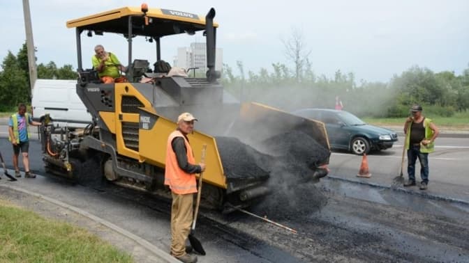 У Львові сьогодні одну із вулиць на місяць перекриють для проїзду: схема об'їзду