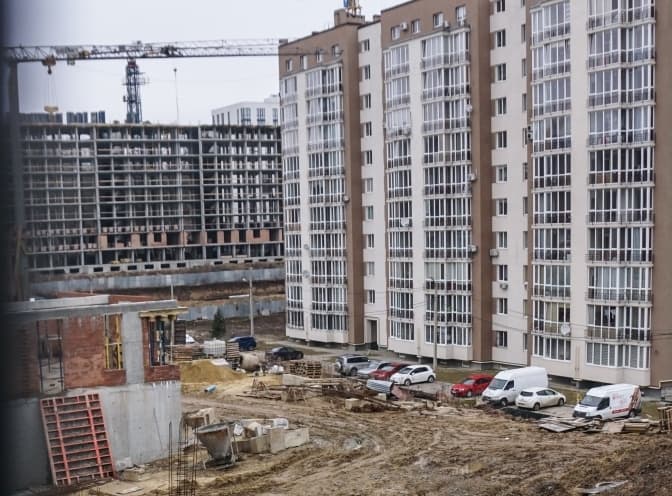 Львів'яни вийшли на протест проти забудови у мікрорайоні Під Голоском. Фото