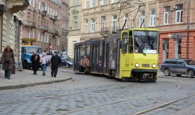 У Львові ремонтуватимуть одну із вулиць. Водіїв закликають оминати ділянку