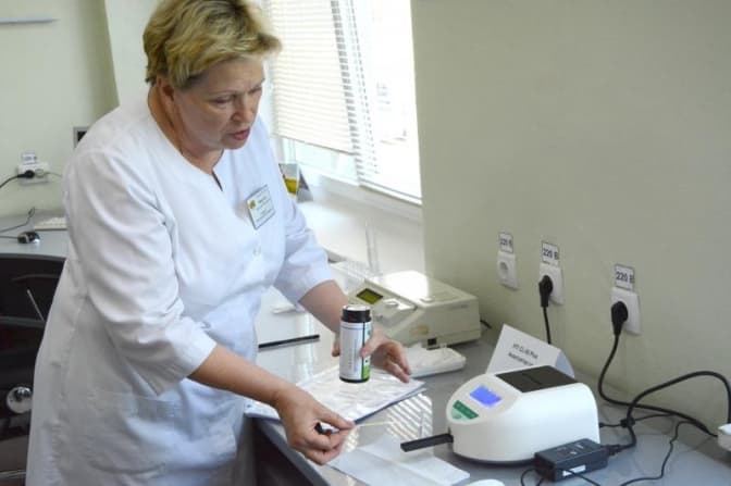 У дитячій лікарні Львова можна безкоштовно здати аналізи, що раніше робили лише приватники