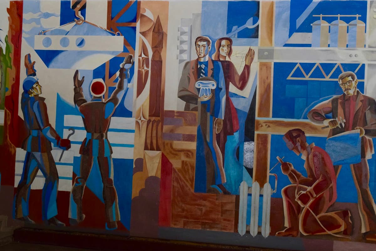 В Україні студентів училищ безкоштовно забезпечуватимуть спецодягом