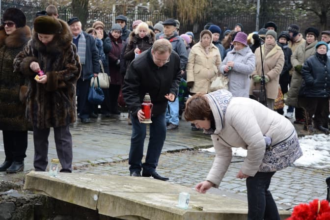 Фото дня: у Львові вшанували пам’ять жертв Голокосту