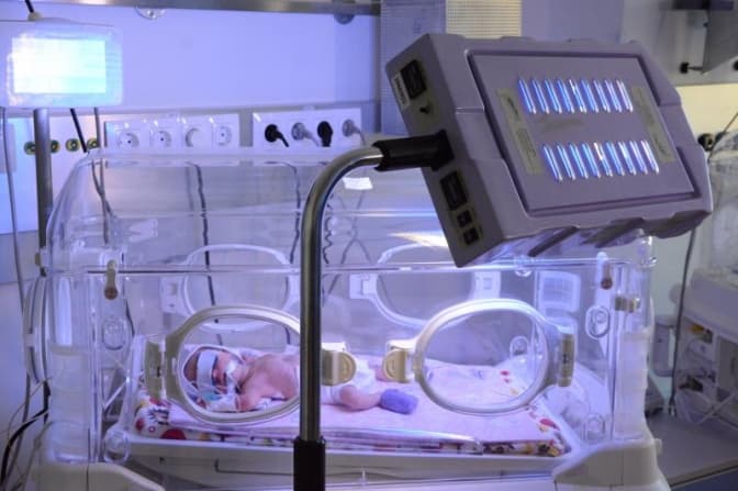 Міській дитячій лікарні Львова придбали ще 4 інкубатори для недоношених дітей