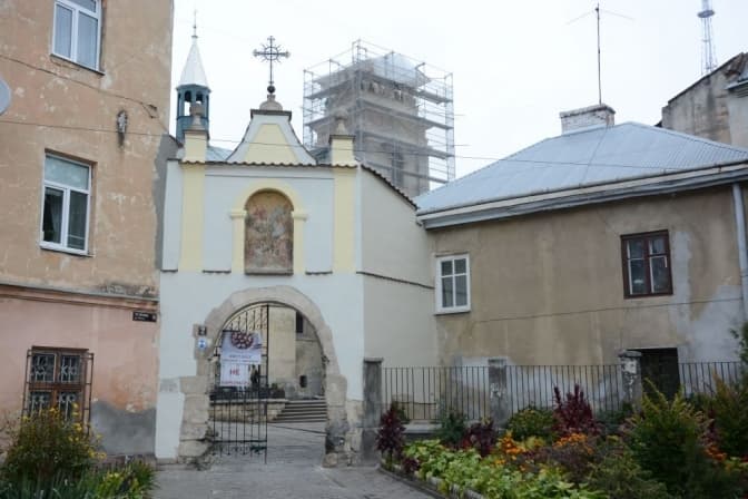 У колишньому монастирі бенедиктинок відреставрували частину вежі аттика